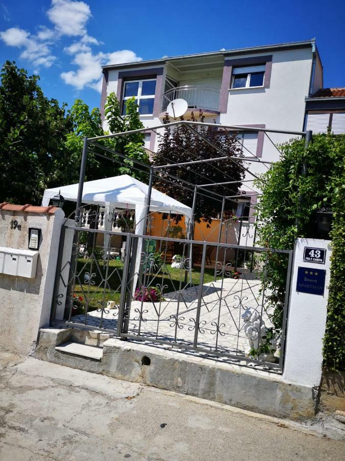 Apartmani Luis Kastela Exterior photo