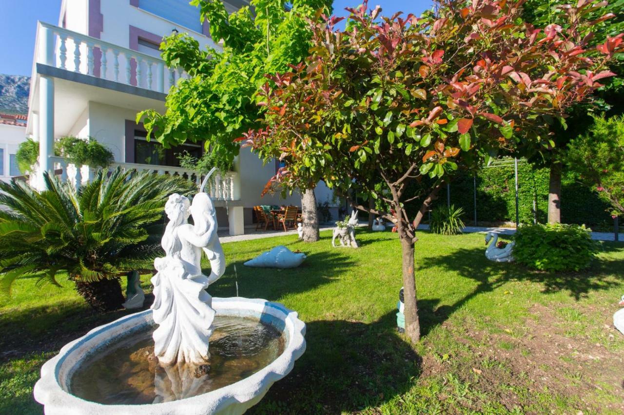 Apartmani Luis Kastela Exterior photo